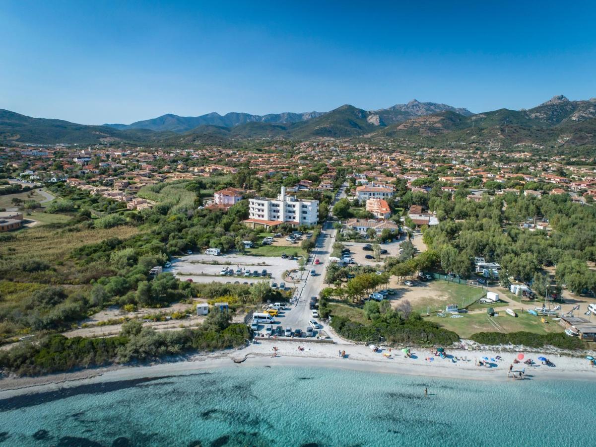 Hotel Onda Marina San Teodoro  Exteriör bild